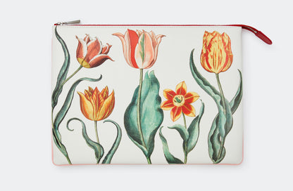 POUCH